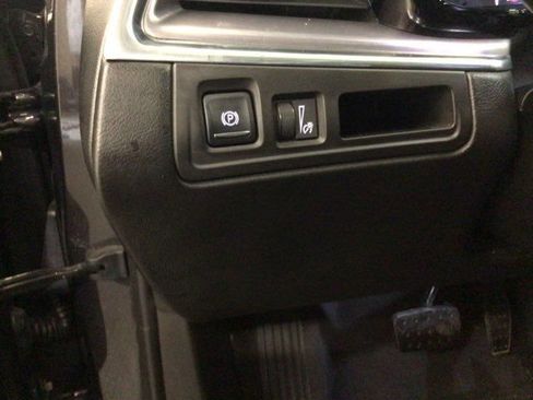 Used 2018 Cadillac XT5 Luxury w/ Driver Awareness Package AWD/4WD image 26