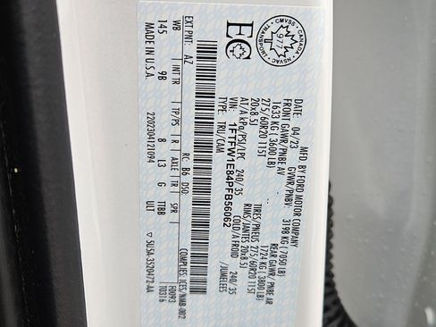 Used 2023 Ford F150 Platinum w/ FX4 Off-Road Package image 35