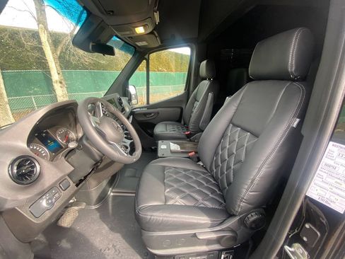 Used 2026 Mercedes-Benz Sprinter 3500 image 11
