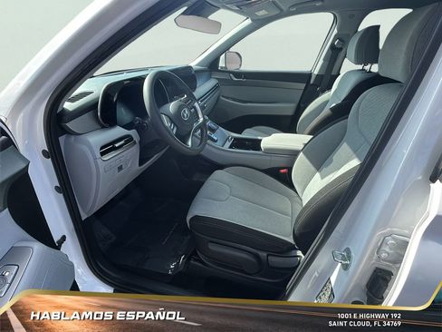 Used 2023 Hyundai Palisade SE image 14