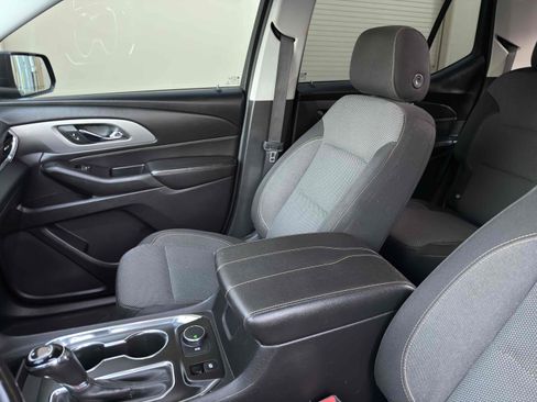 Used 2019 Chevrolet Traverse LT image 29