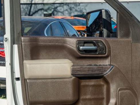 Used 2022 Chevrolet Silverado 2500 LTZ w/ LTZ Texas Edition image 17