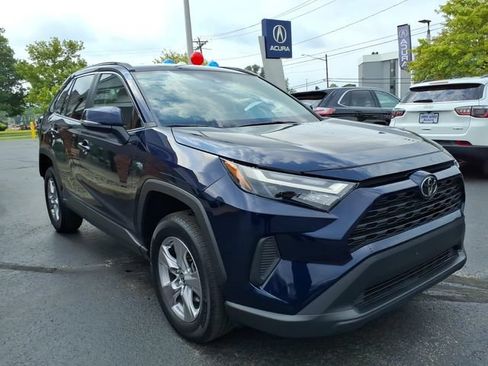Used 2025 Toyota RAV4 XLE AWD/4WD image 25