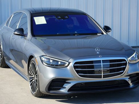 Used 2022 Mercedes-Benz S 500 4MATIC w/ AMG Line Package image 61