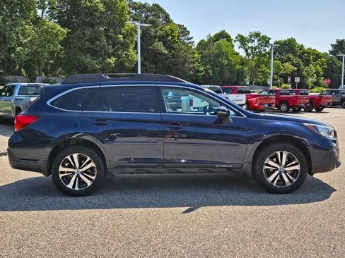 Used 2018 Subaru Outback 2.5i Limited AWD/4WD image 7