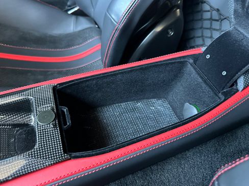 Used 2018 Ferrari 812 Superfast RWD image 25