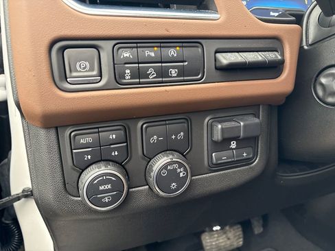 Used 2023 Chevrolet Tahoe High Country image 49