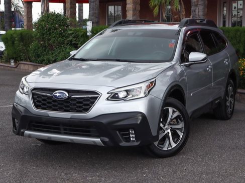 Used 2022 Subaru Outback Limited image 4