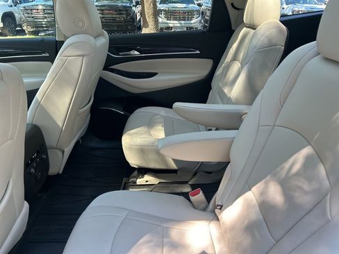 Used 2024 Buick Enclave Essence w/ Experience Buick Package FWD image 11