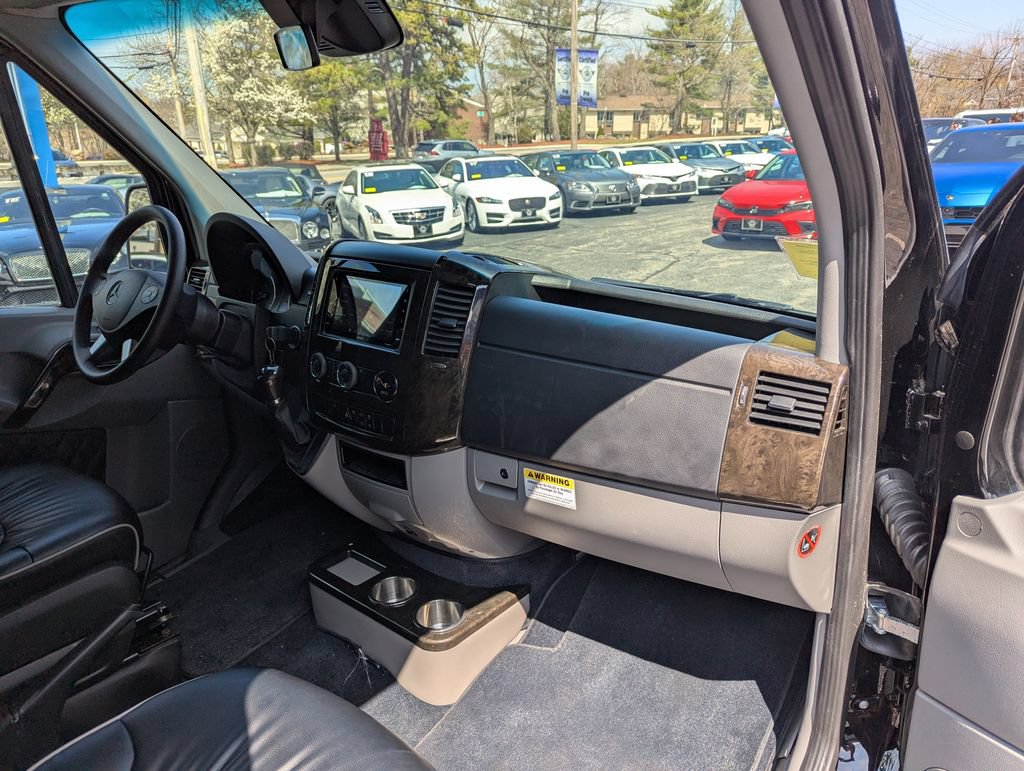 Used 2017 Mercedes-Benz Sprinter 2500 image 29
