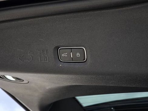 Used 2025 Ford Expedition Active RWD image 15