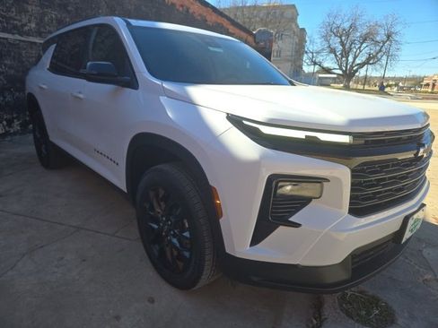 New 2026 Chevrolet Traverse LT w/ Midnight/Sport Edition image 3