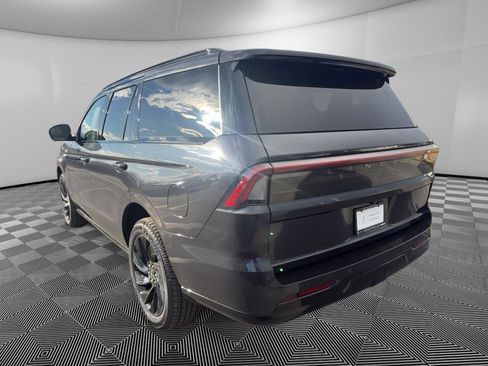 New 2026 Lincoln Navigator Reserve w/ Jet Appearance Package image 5