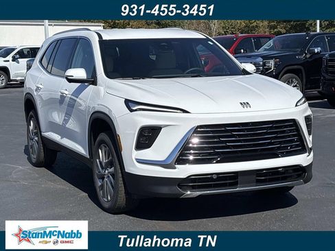 New 2026 Buick Enclave Preferred w/ LPO, Floor Liner Package image 1