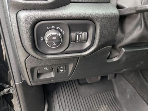 Used 2023 RAM 1500 Laramie AWD/4WD image 22