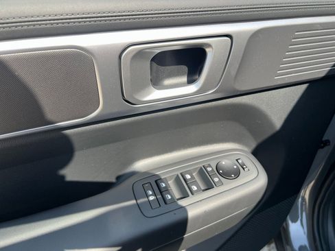New 2025 Hyundai Santa Fe SE FWD image 24