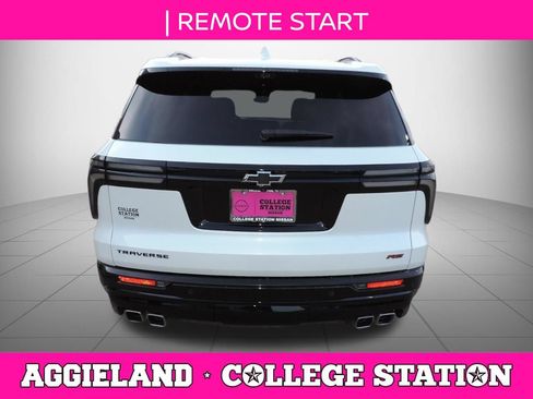 Used 2024 Chevrolet Traverse RS w/ LPO, Floor Liner Package FWD image 5