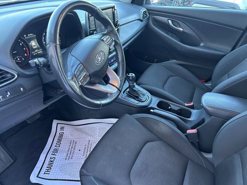 Used 2018 Hyundai Elantra GT w/ Style Package 02 image 8