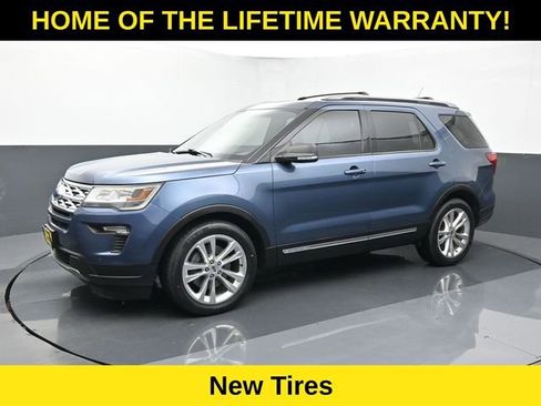 Used 2019 Ford Explorer XLT w/ Equipment Group 202A FWD image 2