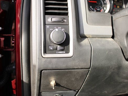 Used 2016 RAM 3500 Tradesman w/ Chrome Appearance Group image 17