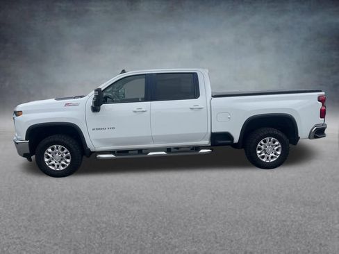 Used 2020 Chevrolet Silverado 2500 LT w/ All Star Edition AWD/4WD image 2