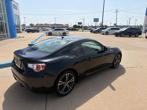 Used 2013 Scion FR-S RWD image 9
