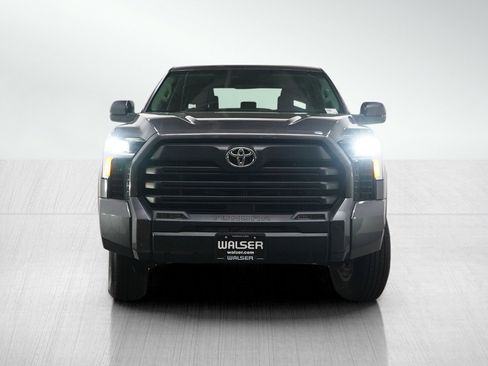 Used 2022 Toyota Tundra SR5 AWD/4WD image 8