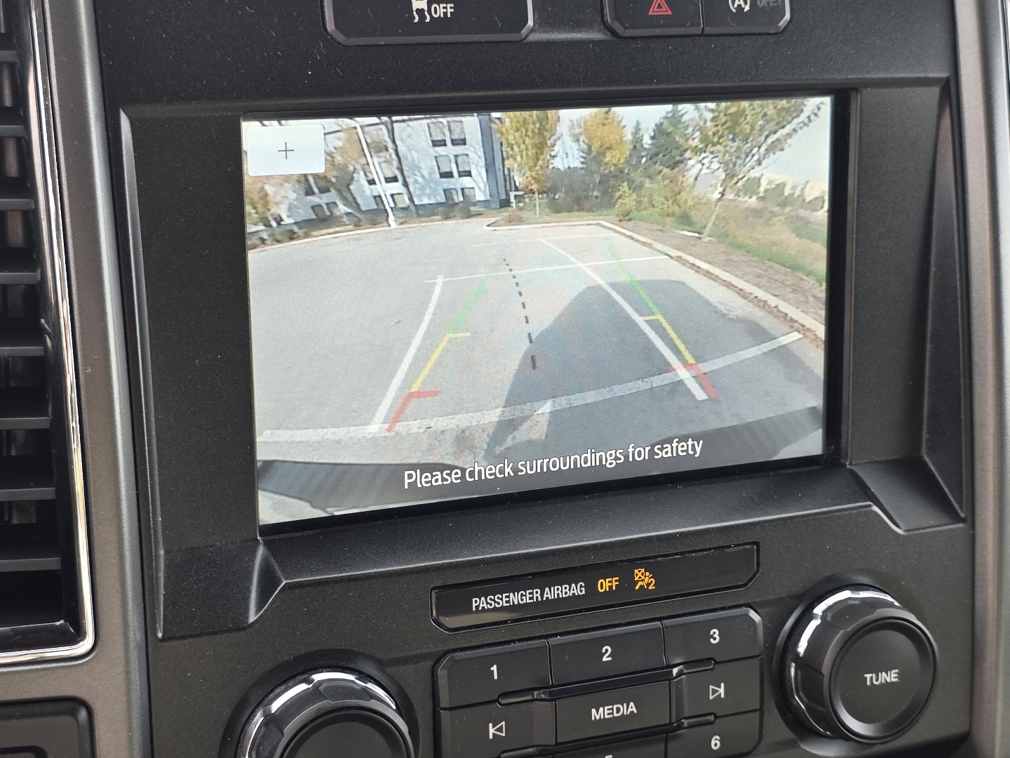 Used 2018 Ford F150 XLT AWD/4WD image 3