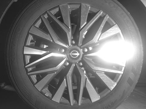 Used 2025 Nissan Altima 2.5 SV image 12