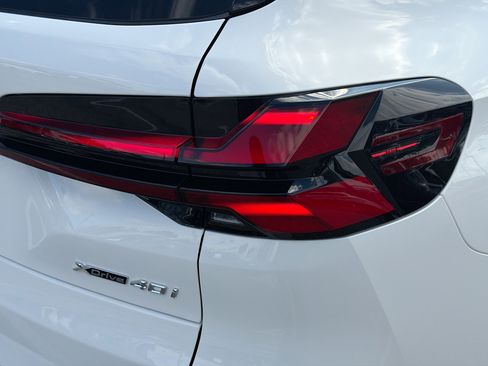 New 2026 BMW X5 xDrive40i w/ M Sport Package image 10