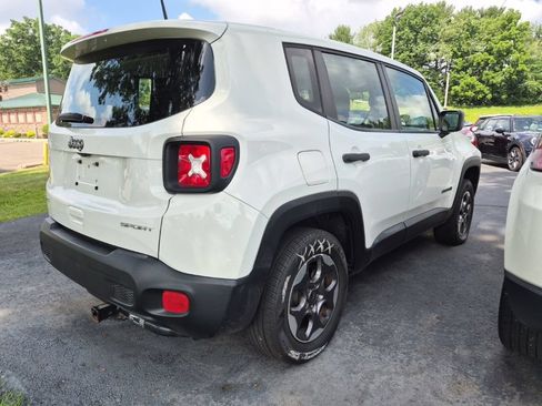 Used 2018 Jeep Renegade Sport w/ Power & Air Group AWD/4WD image 4