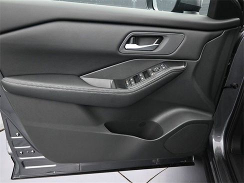 New 2026 Nissan Rogue SV image 22