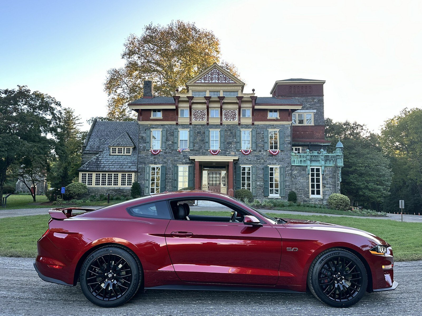 Used 2019 Ford Mustang GT Premium w/ GT Performance Package RWD image 12