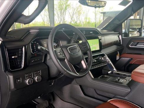 New 2026 GMC Sierra 3500 Denali Ultimate AWD/4WD image 10