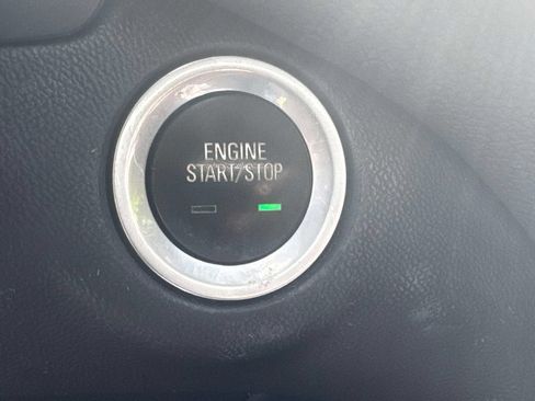 Used 2018 Chevrolet Equinox LT AWD/4WD image 24