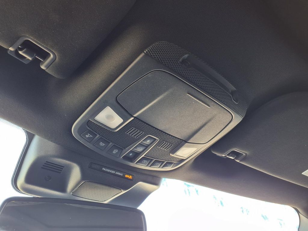 Used 2024 Ford Expedition Limited RWD image 9