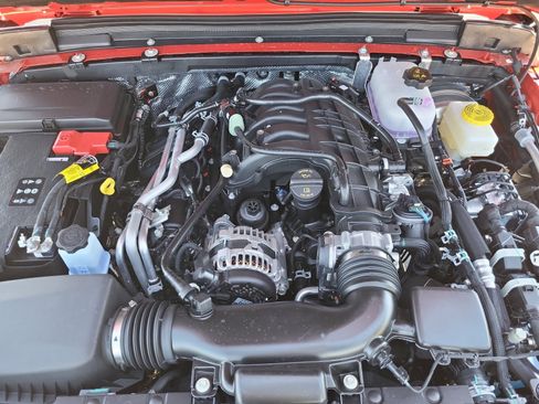 New 2025 Jeep Wrangler Unlimited Rubicon w/ Convenience Group image 22