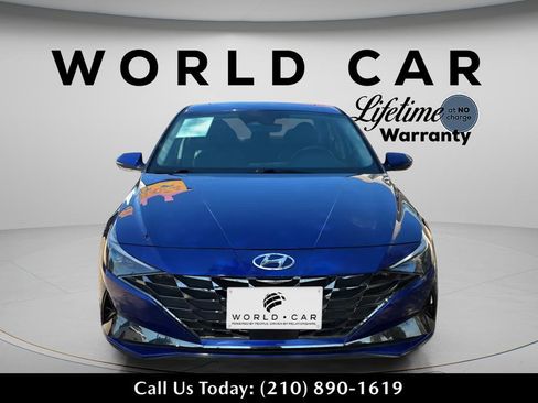 Used 2023 Hyundai Elantra Limited image 3