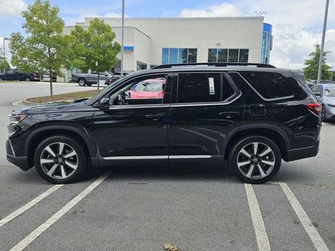 Used 2024 Honda Pilot Touring image 5