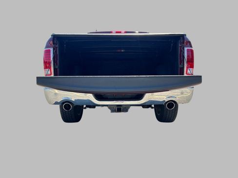 Used 2017 RAM 1500 Laramie AWD/4WD image 12