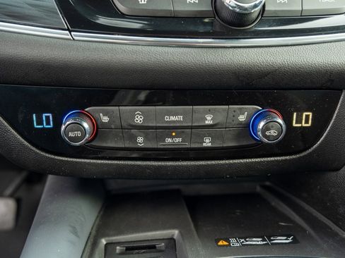 Used 2023 Buick Enclave Essence w/ Experience Buick Package image 23