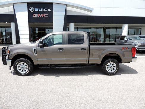 Used 2022 Ford F250 XL w/ STX Appearance Package AWD/4WD image 8