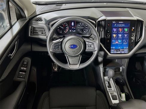 Used 2024 Subaru Ascent Premium w/ Convenience Package image 19