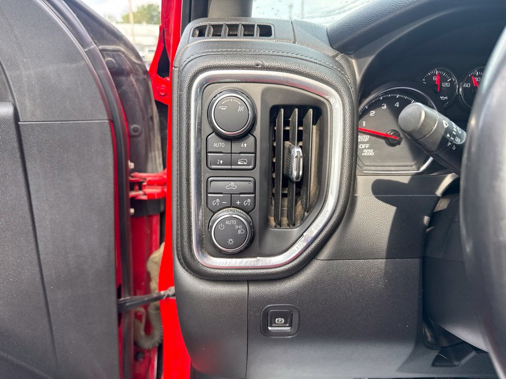 Used 2019 Chevrolet Silverado 1500 LT w/ All-Star Edition AWD/4WD image 18