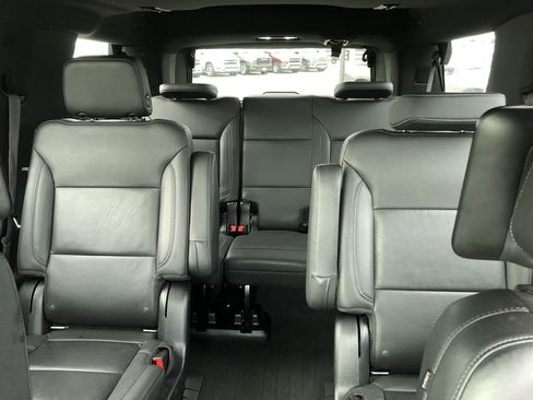 Used 2021 Chevrolet Tahoe LT w/ Rear Media and Nav Package image 14