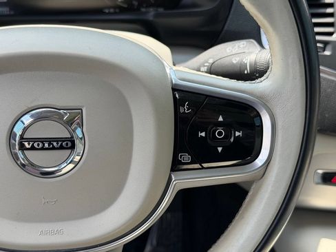 Used 2018 Volvo XC90 T5 Momentum w/ Convenience Package AWD/4WD image 40