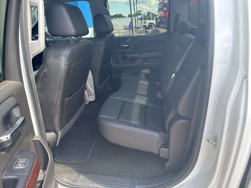 Used 2018 GMC Sierra 1500 SLT w/ Texas SLT Premium Package AWD/4WD image 11