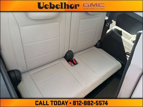 Used 2021 Volkswagen Tiguan SE w/ Panoramic Sunroof Package FWD image 8
