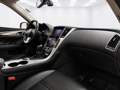 Used 2021 INFINITI Q50 Luxe RWD image 12