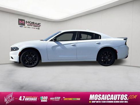 Used 2023 Dodge Charger SXT w/ Blacktop Package AWD/4WD image 4